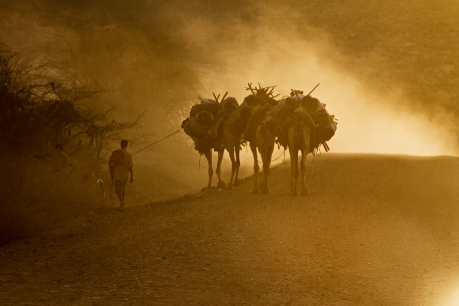 183   Dusty Ethiopian roads